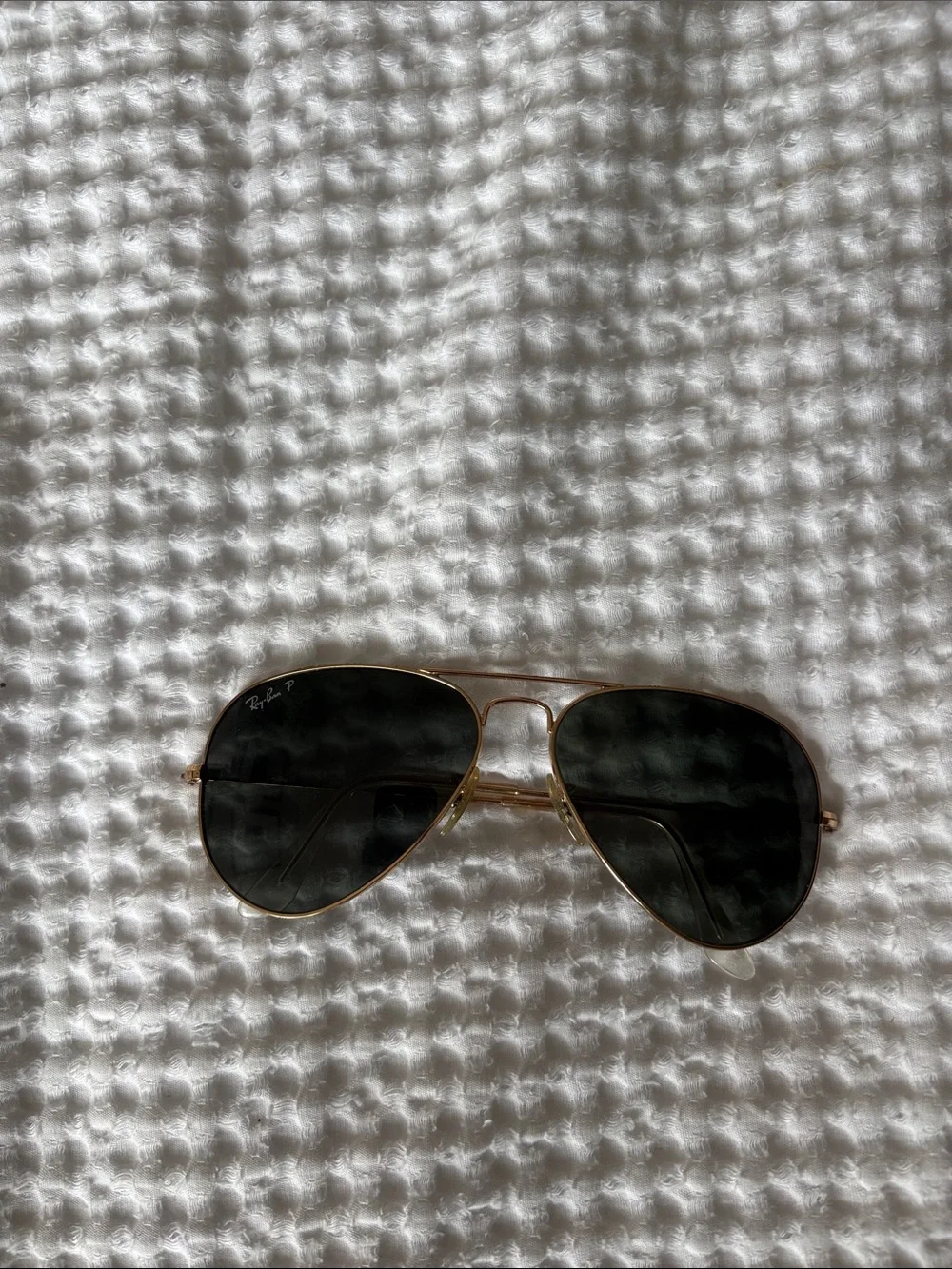 Ray-Ban Gold Aviator Sunglasses with Dark Green Lenses
